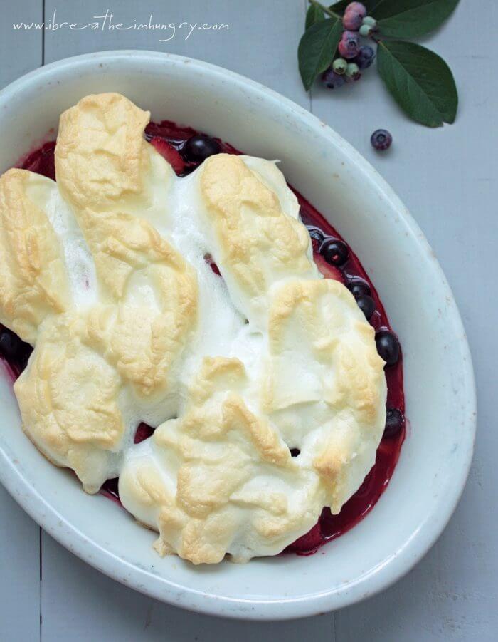 summer berry meringues low carb and gluten free