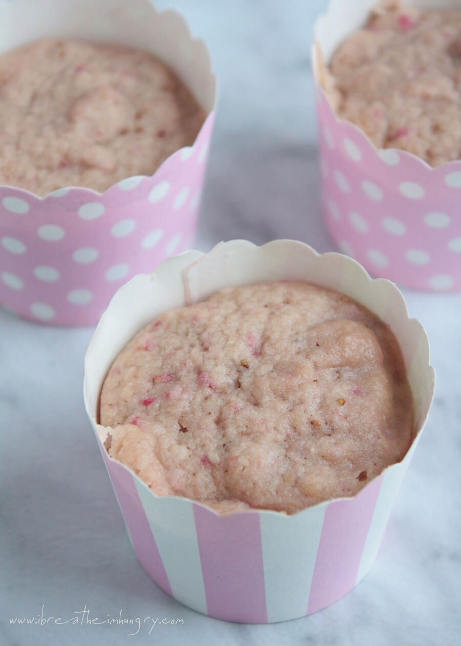 Strawberry Mug Cakes low carb and gluten free 2