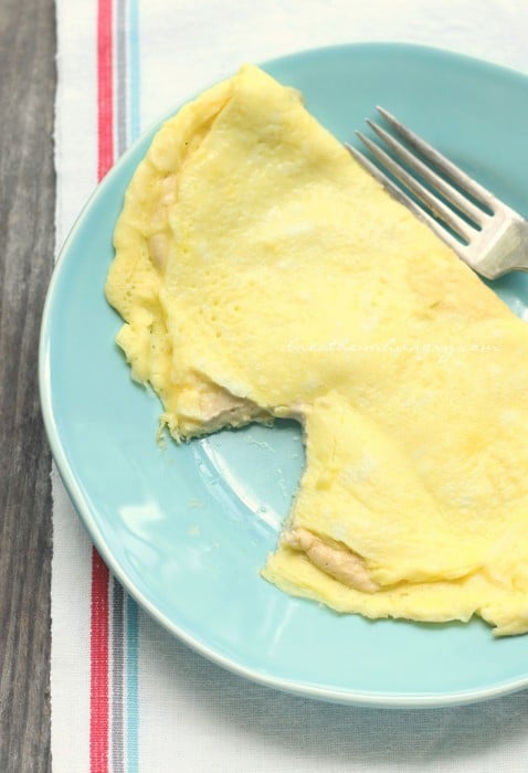 Keto Egg Fast Buffalo Omelette makes a great egg fast breakfast or brinner!