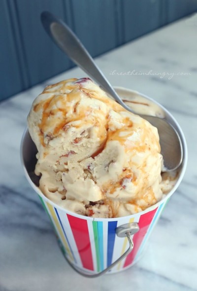 A low carb and keto friendly pecan ice cream recipe from Mellissa Sevigny of I Breathe Im Hungry