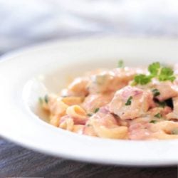 A low carb Cajun chicken pasta recipe from Mellissa Sevigny of I Breathe Im Hungry