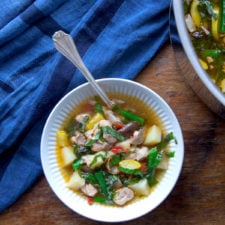 Keto-Hühner-Suppe - Keto-Suppe-Diätrezept