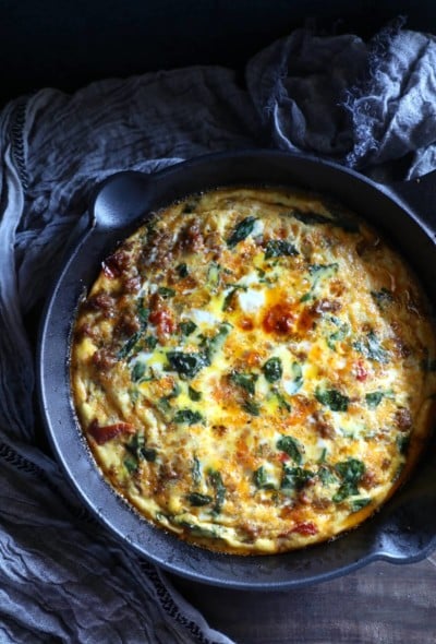 Keto sausage frittata SCKC in a cast iron pan from above
