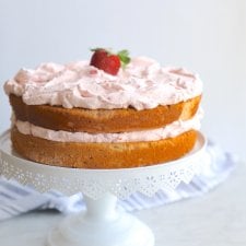 Keto Strawberry Mousse Cake - Low Carb