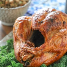 Easy Keto Turquia assada com manteiga de ervas